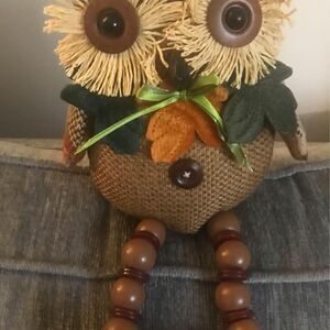 Owl shelf sitter with burlap and buttons